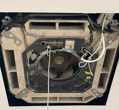 格力空調室外機噪音大、震動